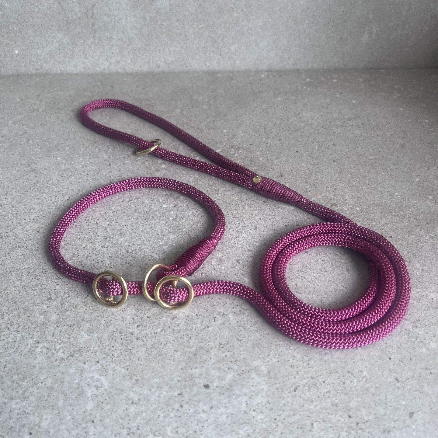 Retrieverline Wine Red