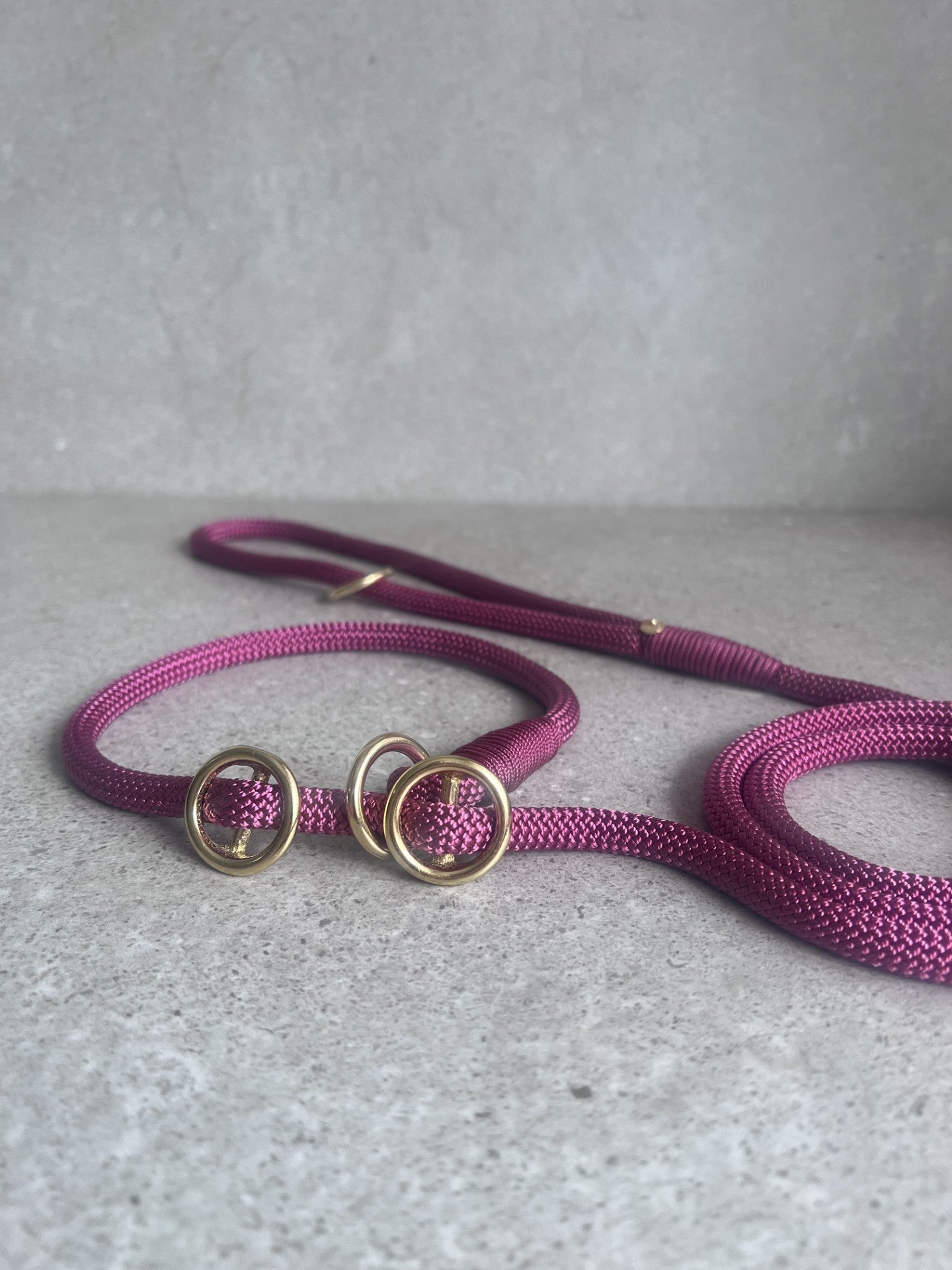 Retrieverline Wine Red